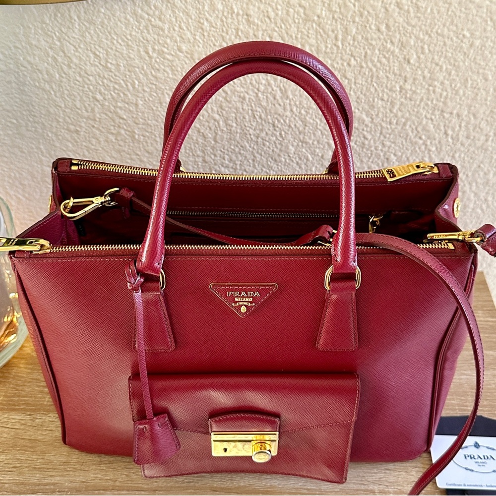 PRADA GALLERIA LUX SAFFIANO 2WAY TOP HANDLE SATCHEL BURGUNDY BAG ONE OF A KIND - Picture 12 of 16